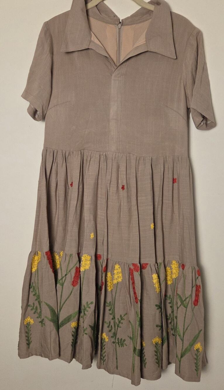 Boho Floral Embroidered Drop Waist Dress Taupe Linen Blend Half Zip Midi Size M